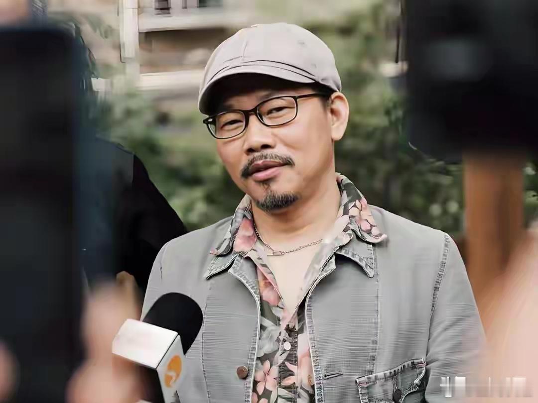 方文山助理回应曝方文山出轨方文山 精神操控 网上炸开锅了，一堆料出来，说方文山婚