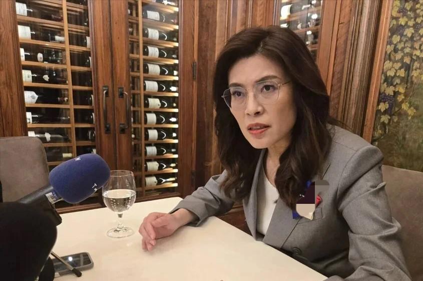 国民党主席郑丽文12日受访时被问及是否有意愿参选2028，她回答："我现在没有在