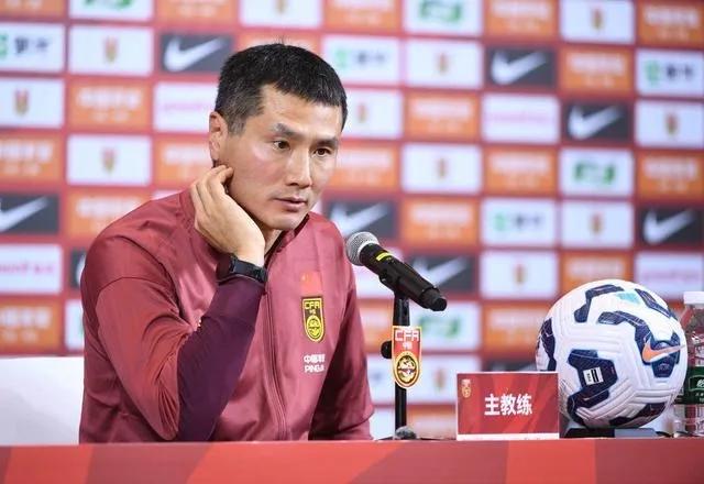 22岁算年轻？邵佳一狠话引爆国足争议！球迷炸锅了

邵佳一彻底撕掉U23标签：“