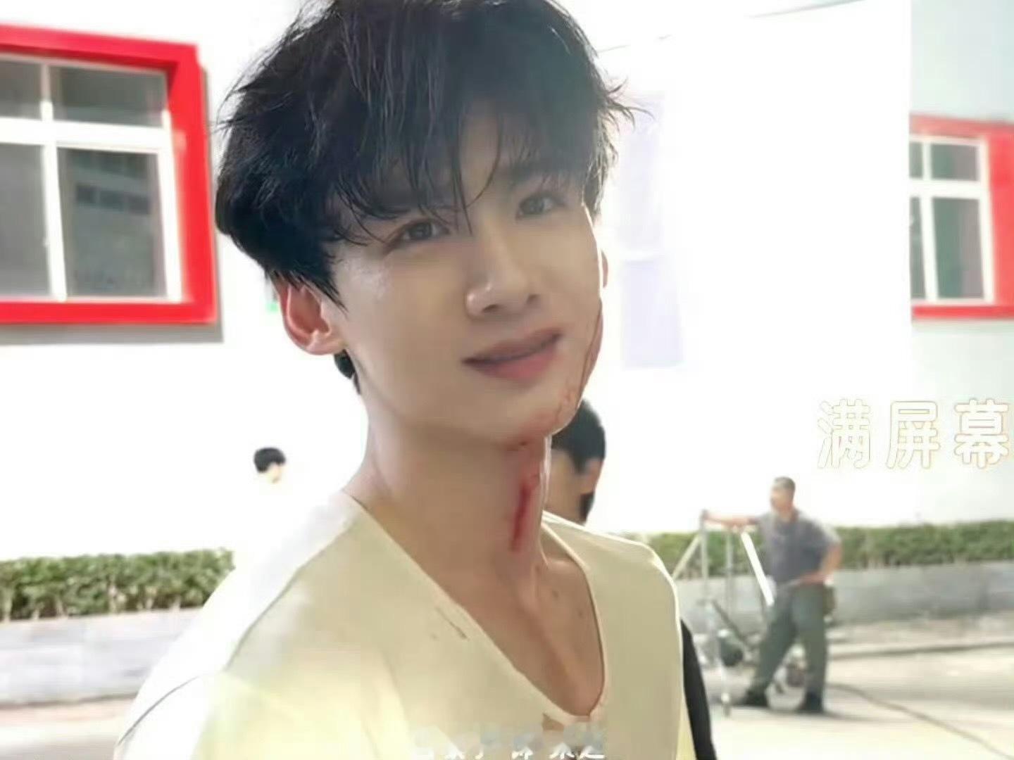 至今舍不得删掉的一张 白敬亭太好看了 