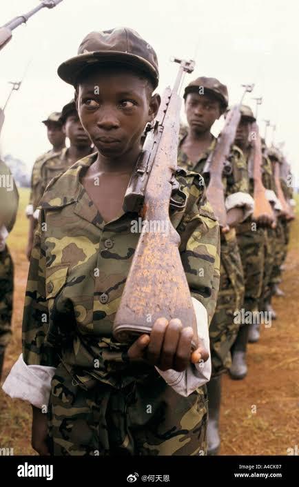 乌干达军队将与伊朗开战，他们确定吃饱饭了吗？伊朗议长外长暂被移出清除名单海外新鲜