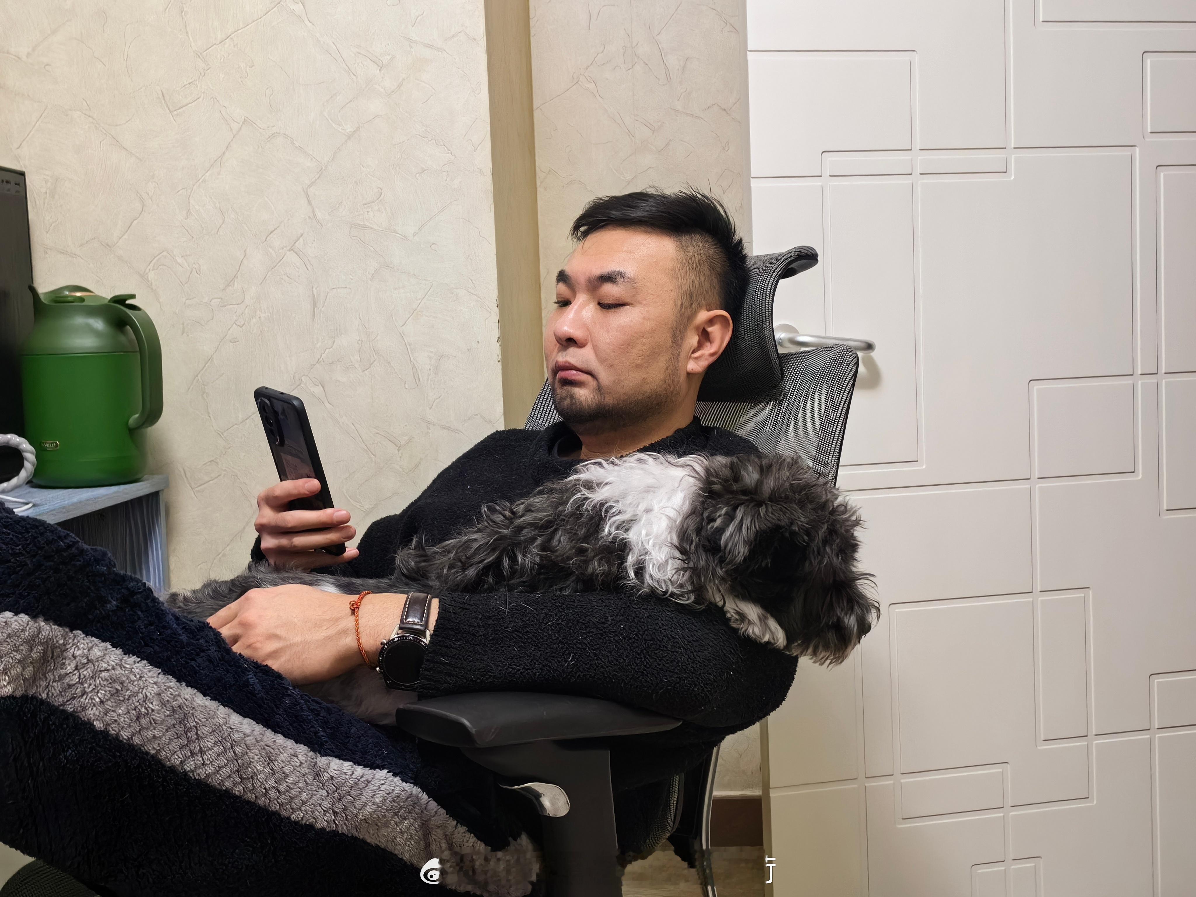 ee们，妇女节快乐[鲜花][鲜花][鲜花][鲜花][鲜花][鲜花][鲜花][鲜花