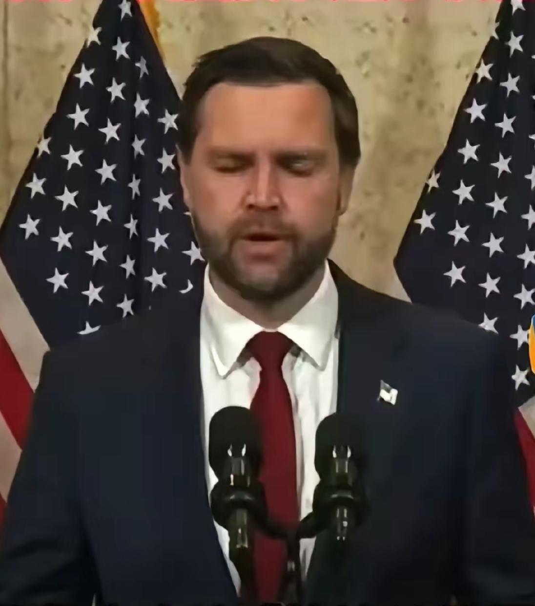 巴基斯坦精心撮合的美伊谈判不欢而散，​美国副总统万斯临走前召开新闻发布会表示：“