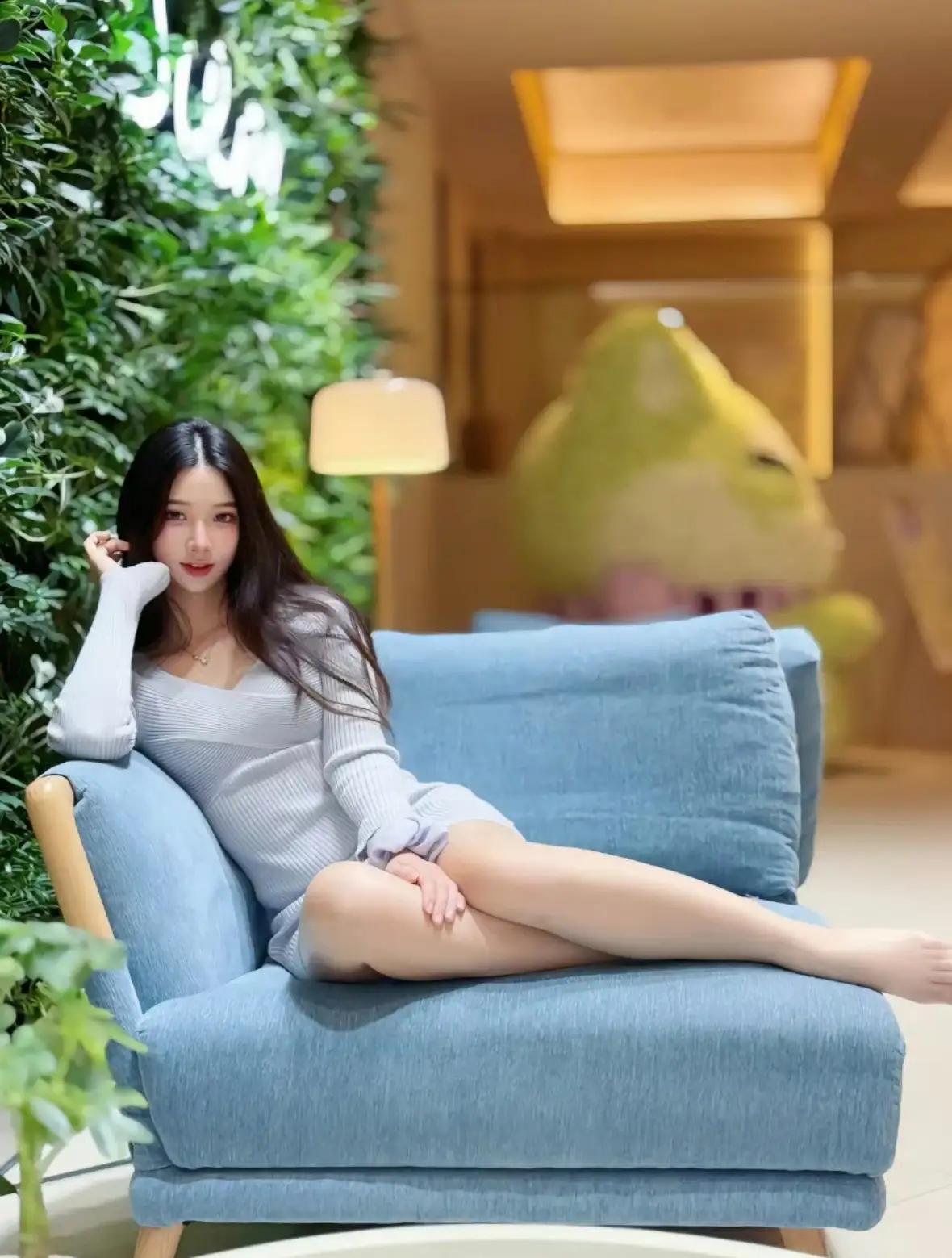 职场通勤穿搭你喜欢怎么样的? 啥样的标准才算美女？这标准简直像天上星星数不清。有