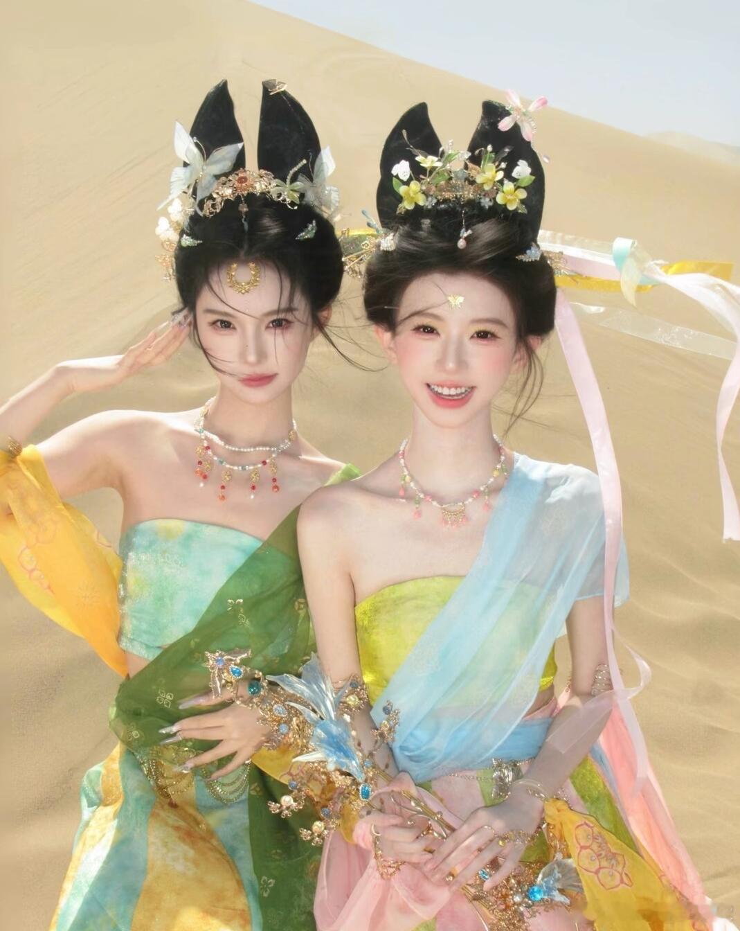 洋洋高锐～狐仙鬼媚·吗◎一个人来到梦里就……发现了另一个世界◎瞧，大漠沙如雪……