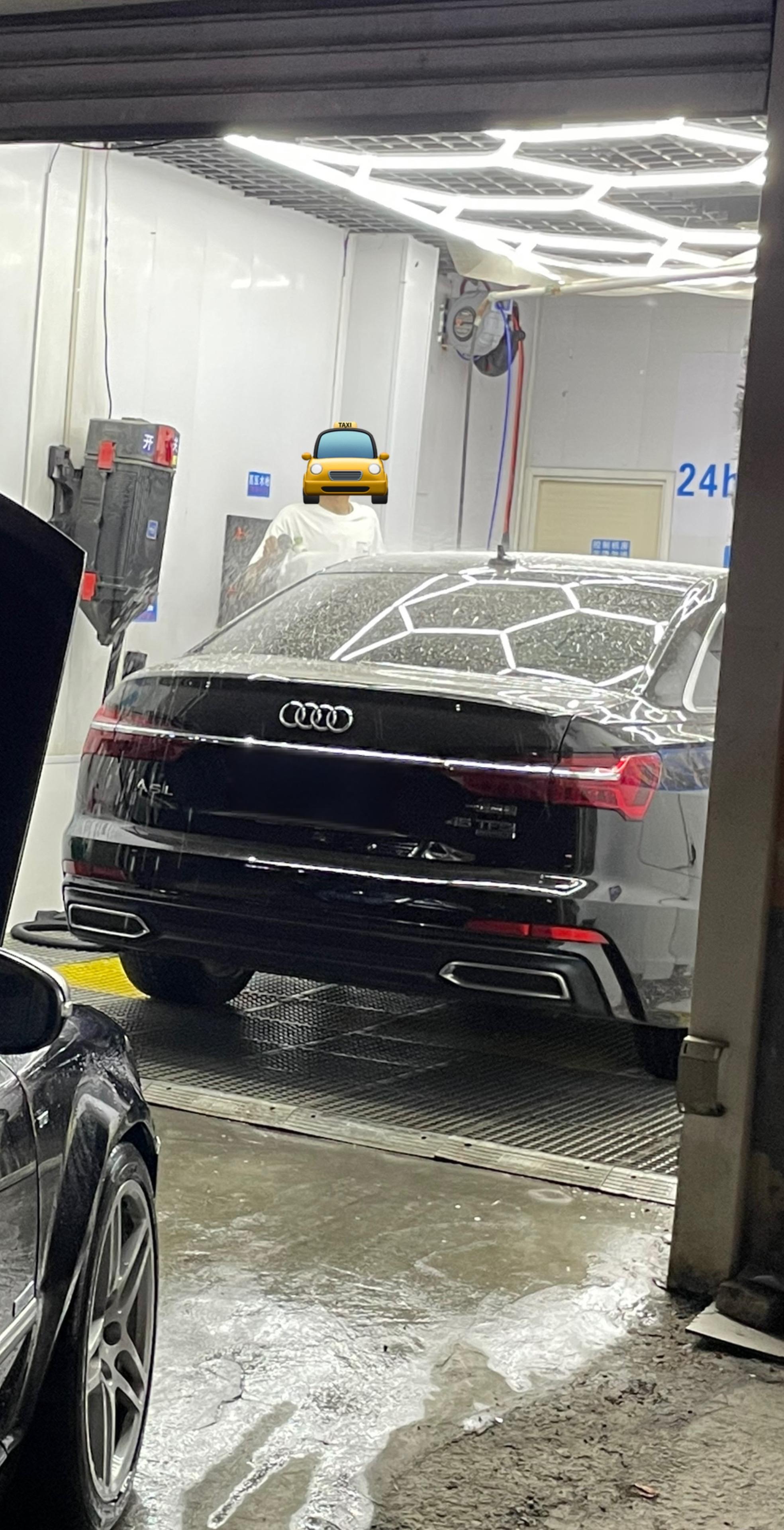 如果你要写洗车，就不能只写洗车。你要写凌晨12点亮着的车间