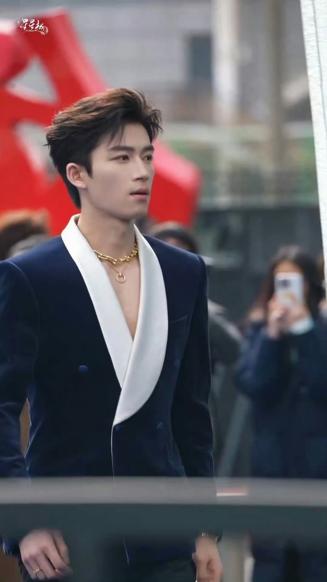 今天出席TIFFANY活动的明星生图：唐嫣、宋雨琦、李昀锐、王星越，状态都挺不错