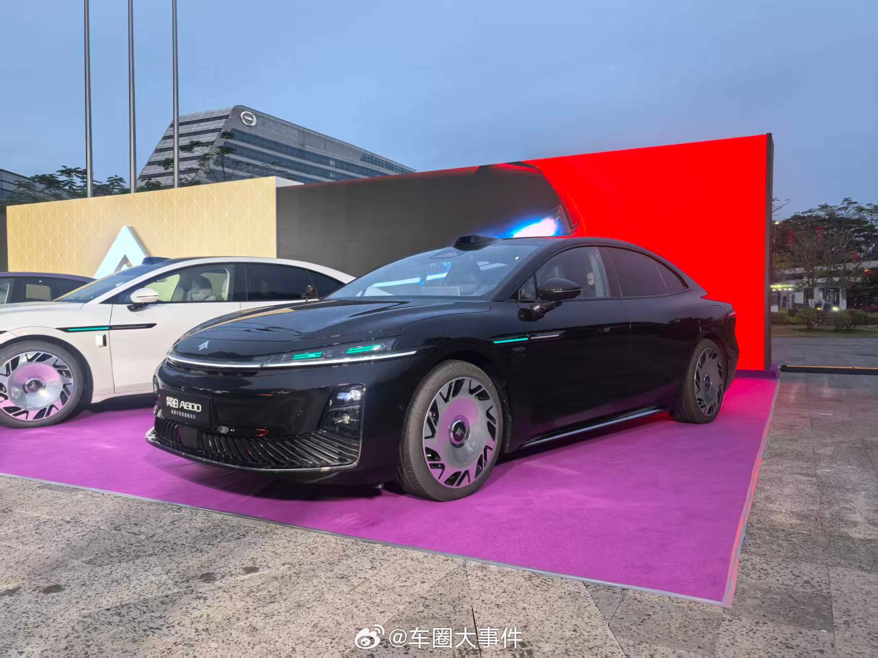 昊铂A800售价18.98万起3 月 4 日，广汽昊铂 A800 上市， 共推出