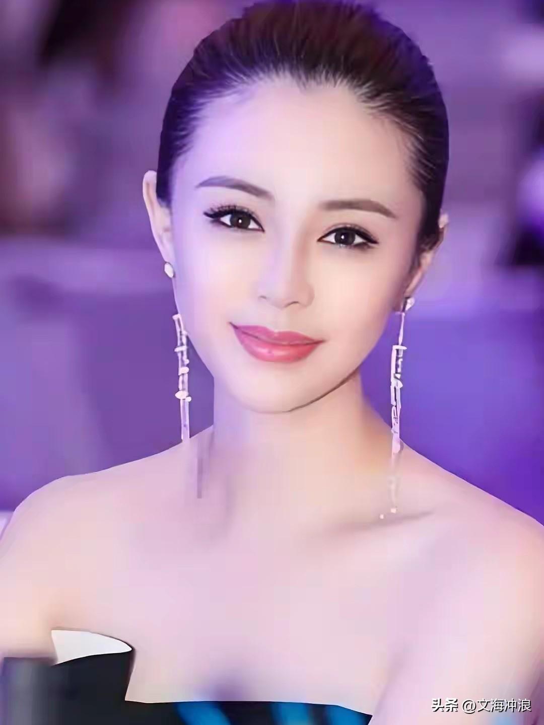 中国诗人为演员关悦写的一首“藏头诗”：如果可以这样爱，龙游天下云锦来！

如意春