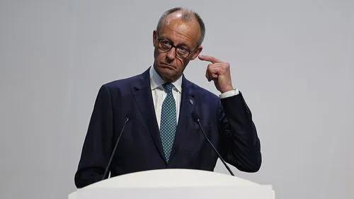 默茨真丢人现眼、前天匈牙利总理访问俄罗斯。德国总理默茨气急败坏、质问匈牙利、欧尔