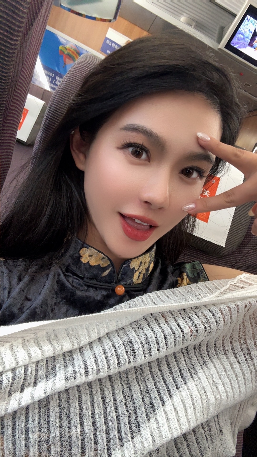 Wink三连！赶回家过周末～  ​​​