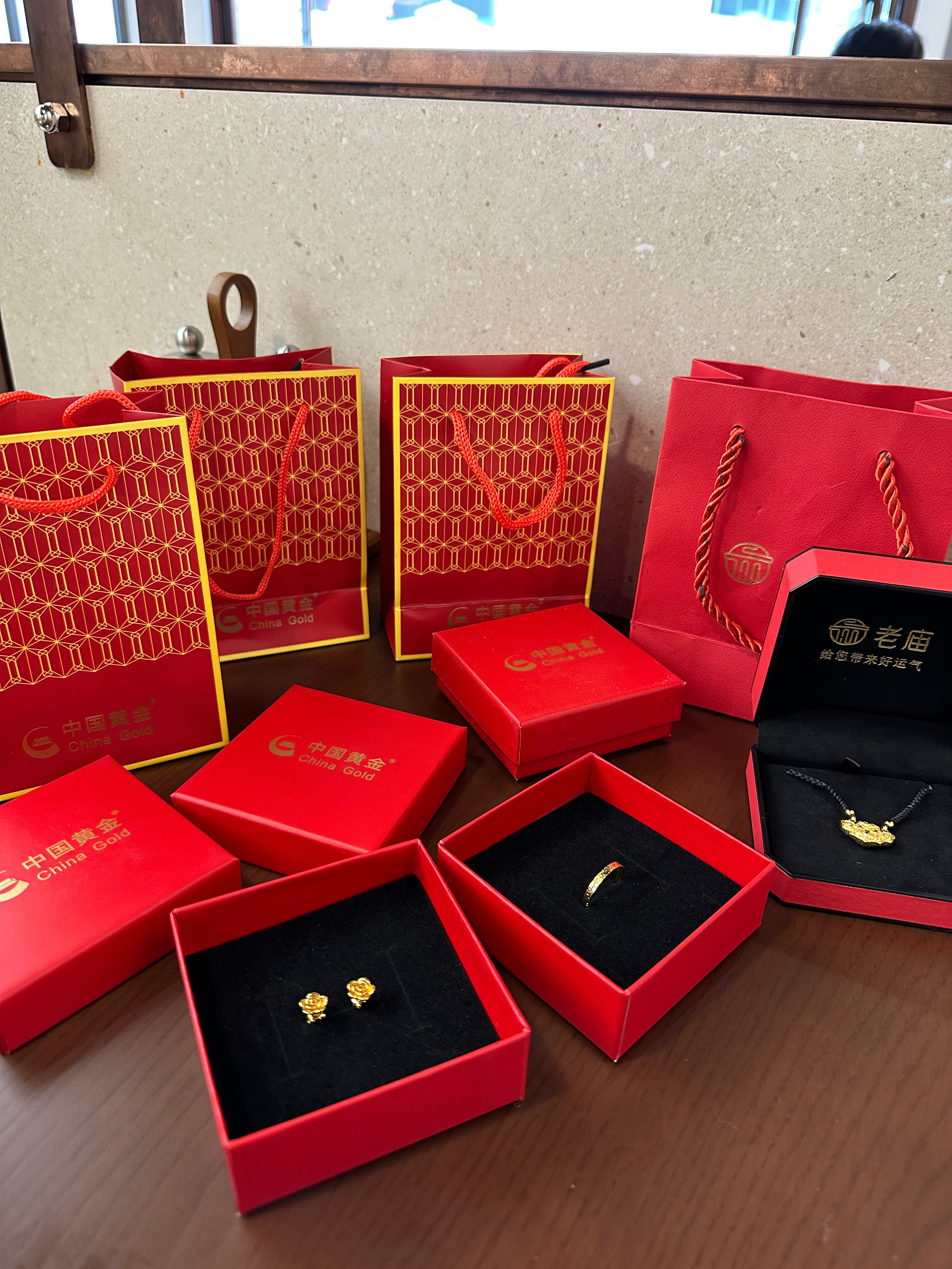 也是出息了 ​​​