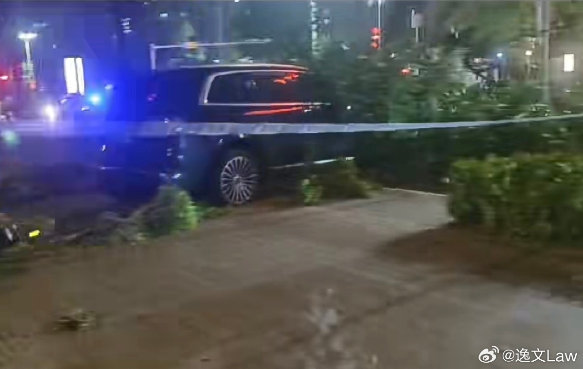 如果不是你突然闯进我生活，我怎会把死守的寂寞放任了？爱我的话你都说，爱我的事你不