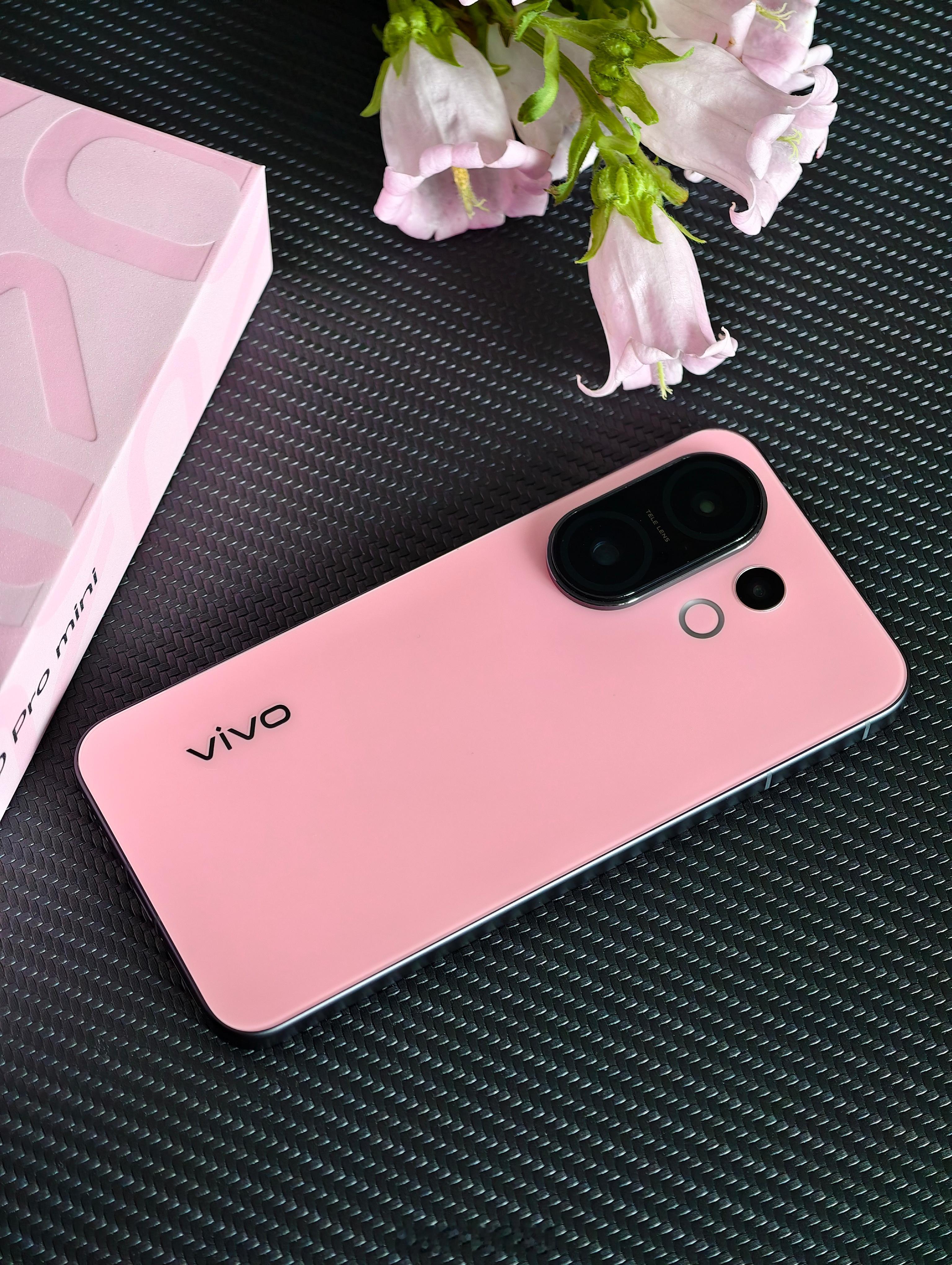 vivo S30 Pro mini首发图赏，酷莓粉丝一眼动心✨ 一眼心动の莓系美
