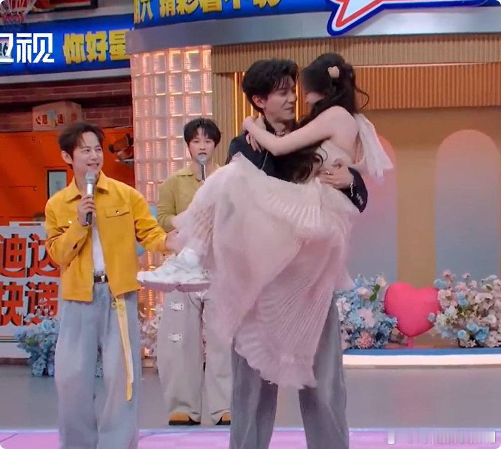 不齐而俞cp粉吃的太好了吧你好星期六 邓凯男友力爆棚！一把举起孔雪儿，这画面我能