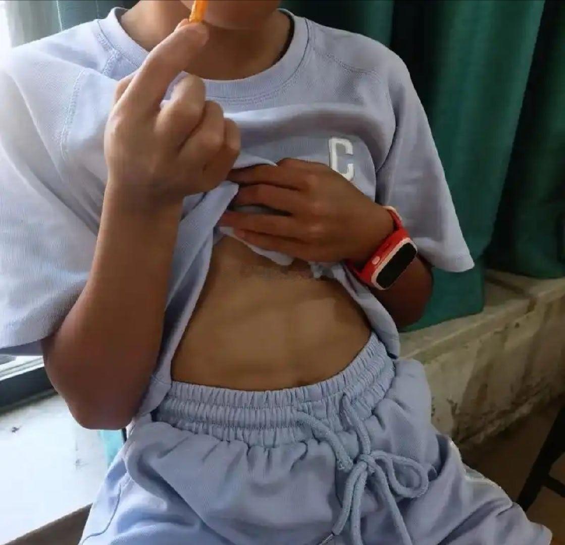 现在的小学生已经是庞然大物了现在的孩子发育真的太快了，尤其男孩子各方面都很……！