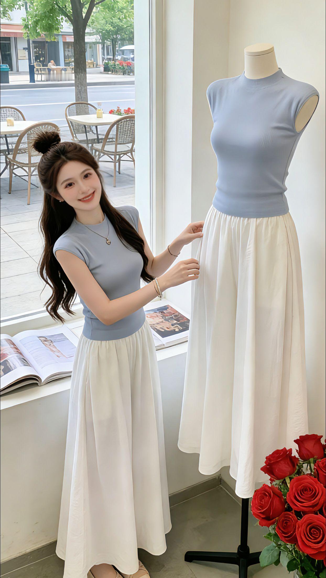 夏天就爱这种不费力的温柔感！这套茶系两件套太懂女生了，修身小立领上衣衬得肩颈线条