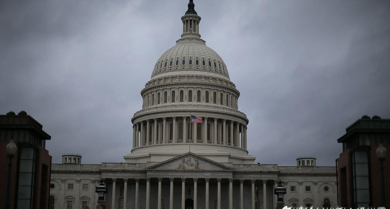 【“全部赶出美国”！共和党议员呼吁驱逐穆斯林】在上周末澳大利亚一场光明节庆祝活动