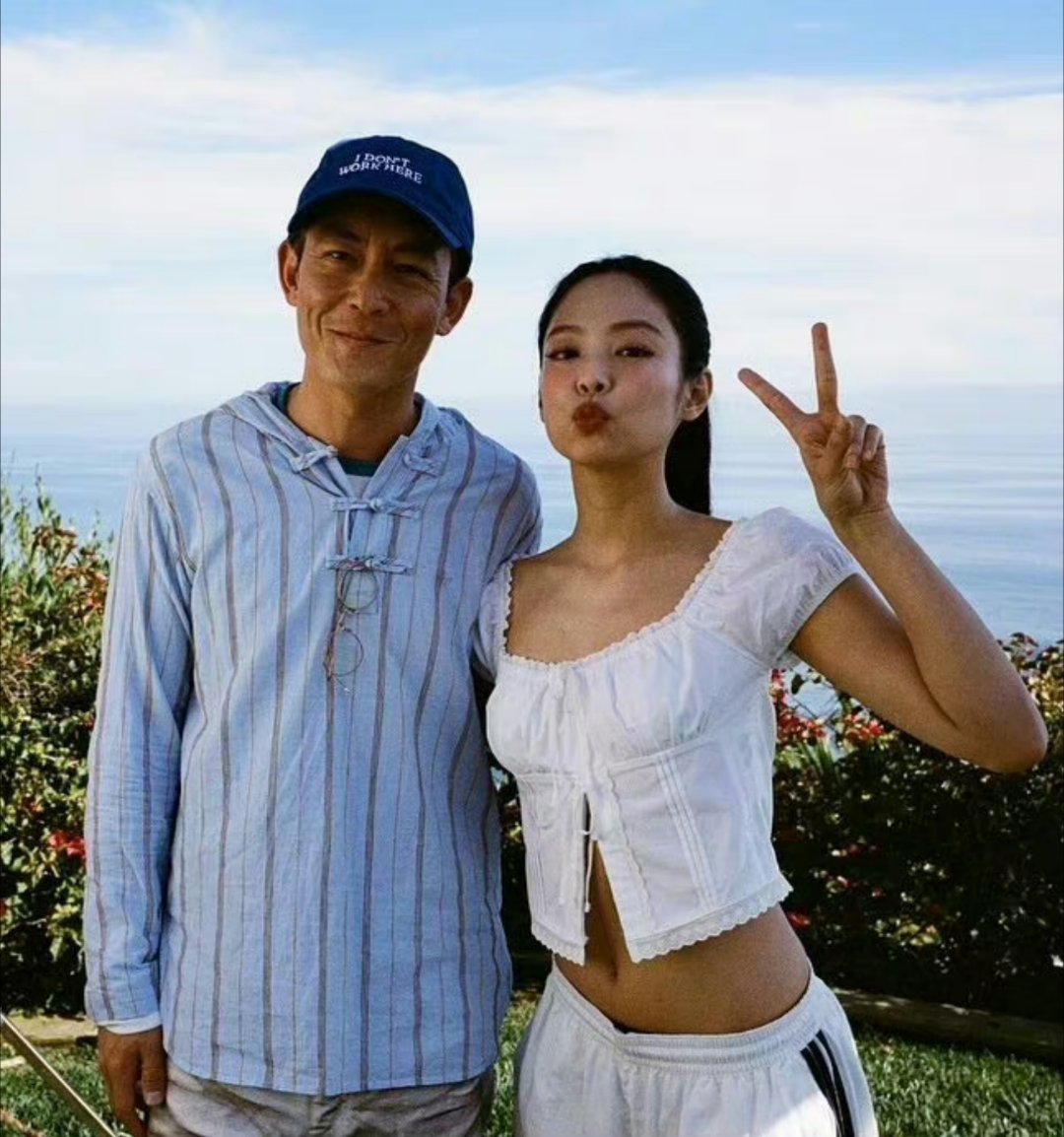 #Jennie陈冠希合照#两位这状态可以啊 ​​​