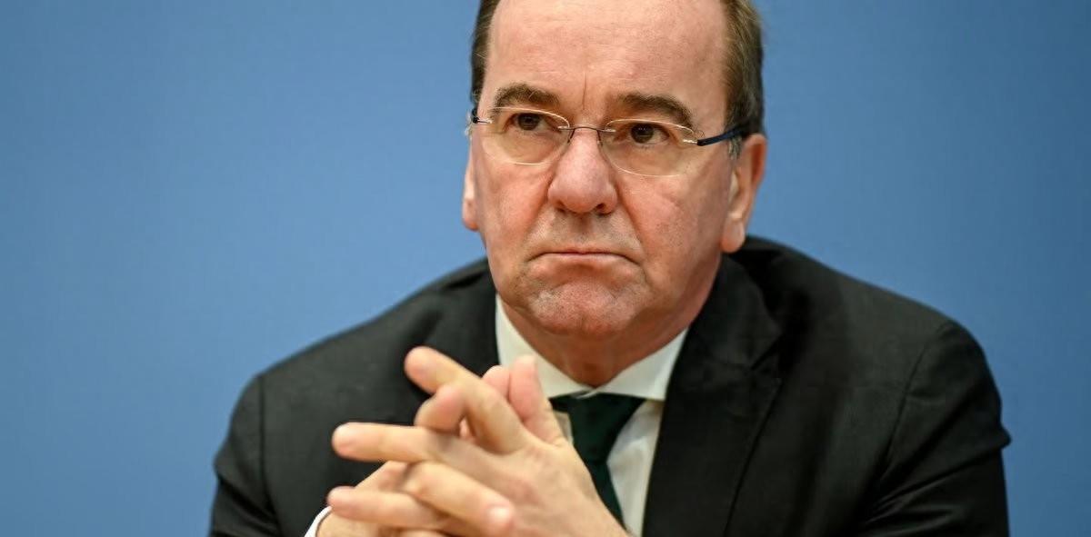 德国国防部长皮斯托瑞斯1月26日公开表示，德国因自身原因，无法再向基辅提供新的“