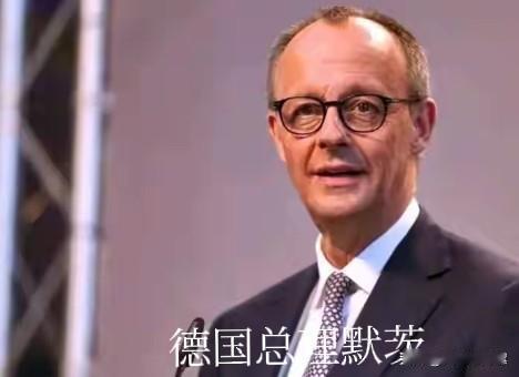 阿弥陀佛！据美国国防部5月1日消息，国防部长赫格塞思已经下令，未来6-12个月