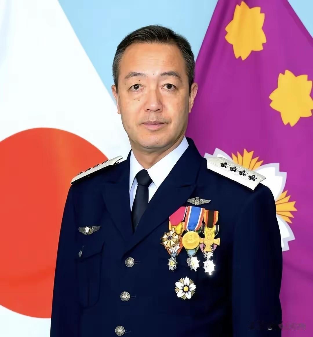 日本自卫队又道歉了，这次是因为在福岛演习时，一枚火箭弹直接飞出演习场，掉进外面林