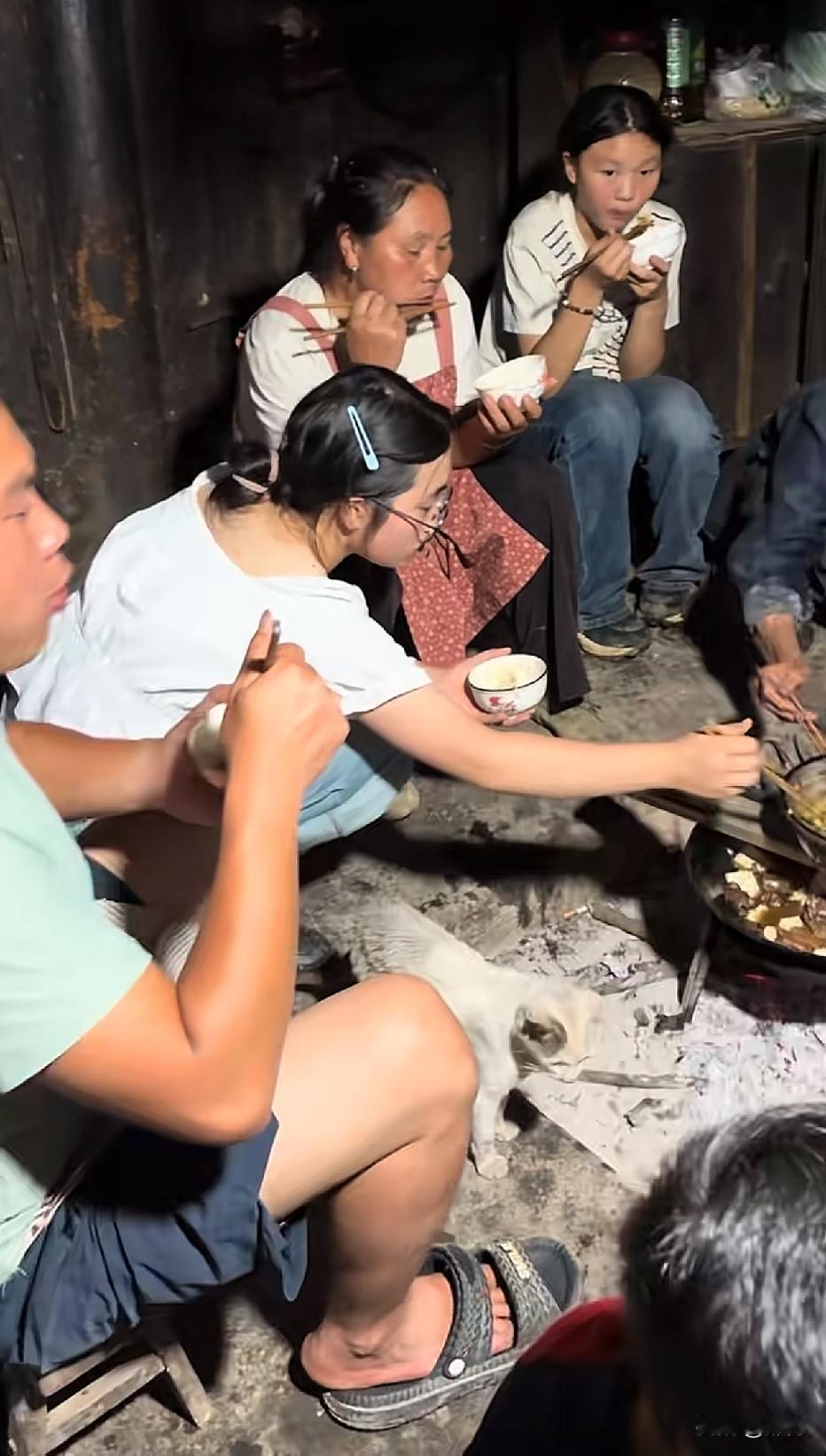 这不是穷，是原生态的生活。有多少人不懂？