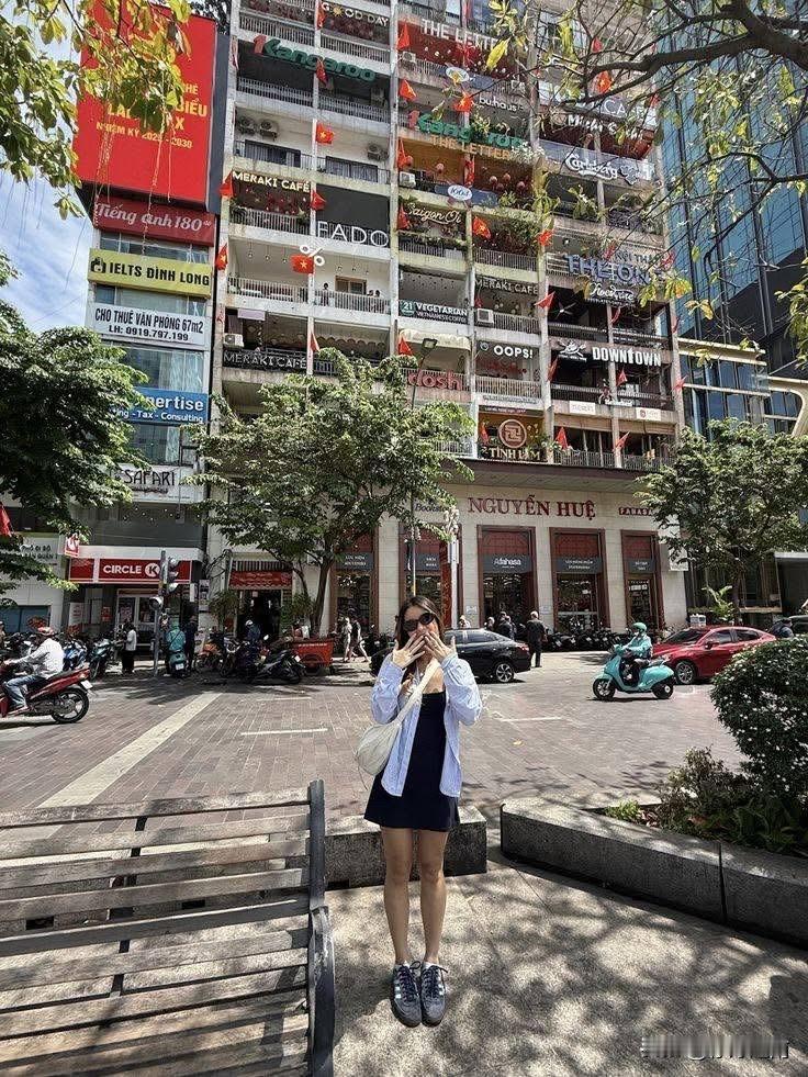 胡志明网红咖啡公寓，逛一天都不腻✨

来胡志明市，一定要去第1郡阮惠步行街的咖啡