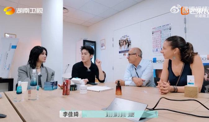 尚雯婕李佳琦搭档事业粉狂喜 事业粉狂喜！尚雯婕李佳琦这配合，简直是神仙搭档！ ​