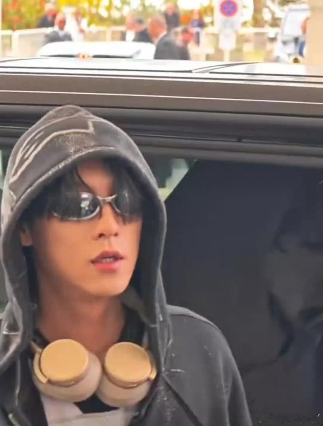 田栩宁戛纳G社生图张菁家老舅进城了 