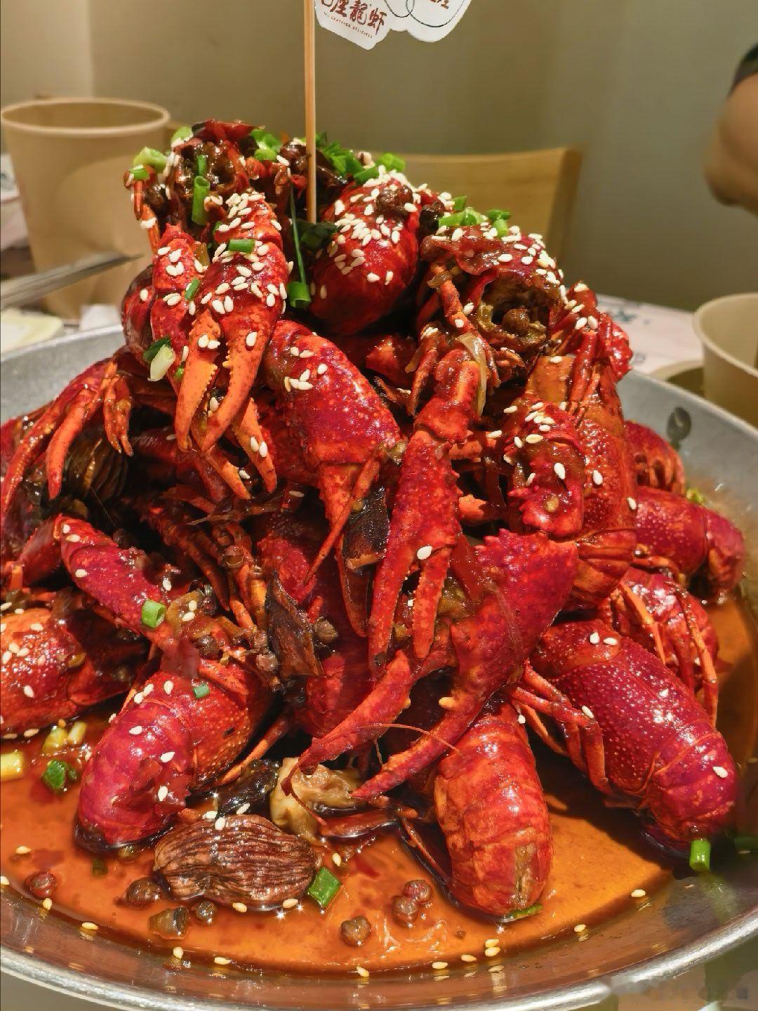 来武汉不得吃口🦞☺ 武汉·武汉天河国际机场
