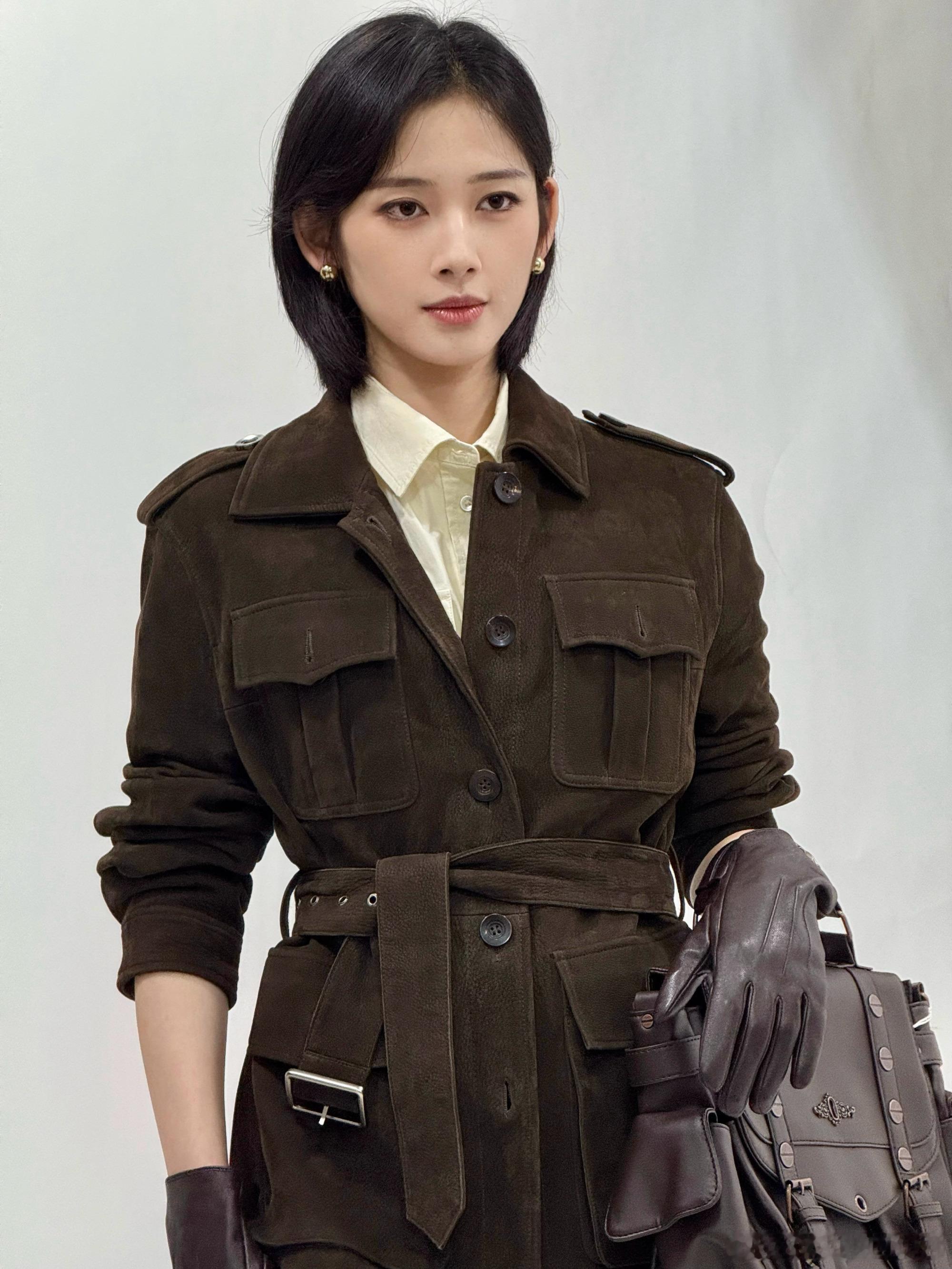 鹤秋长发妹短发姐鹤秋长发短发都精彩 一秒过火里的叶芝鸿真的杀疯了！干练短发配上英