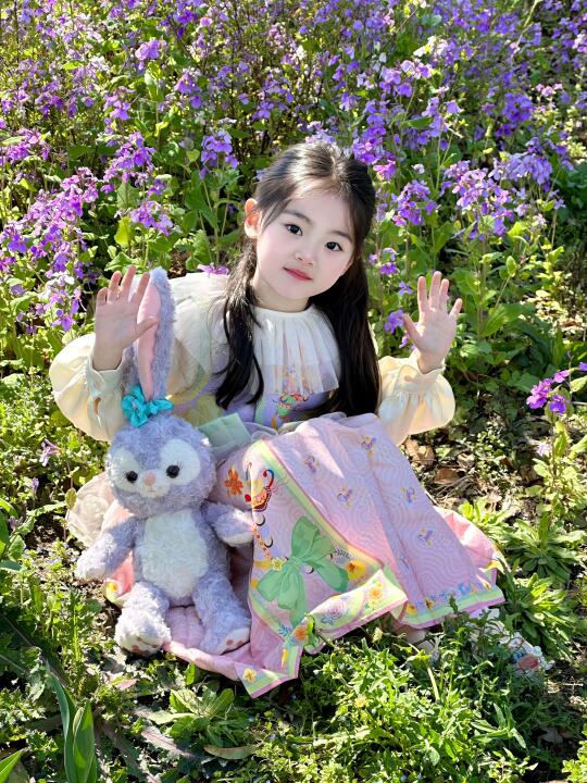 女孩子真的好漂亮～