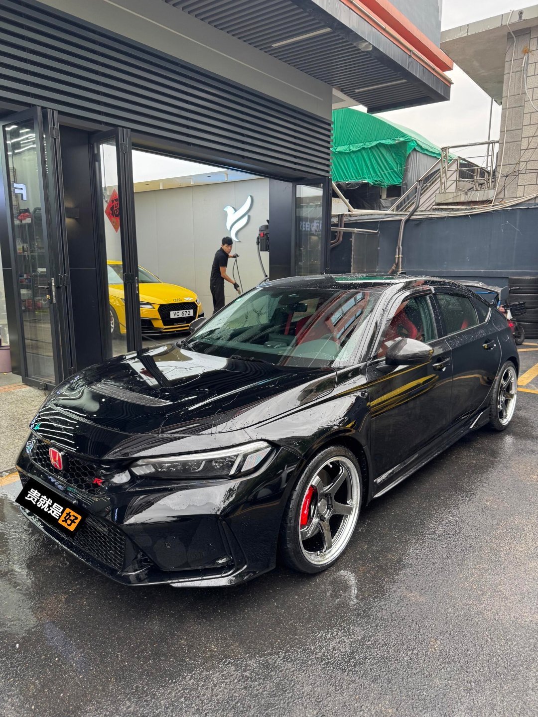 我想有一辆太破R