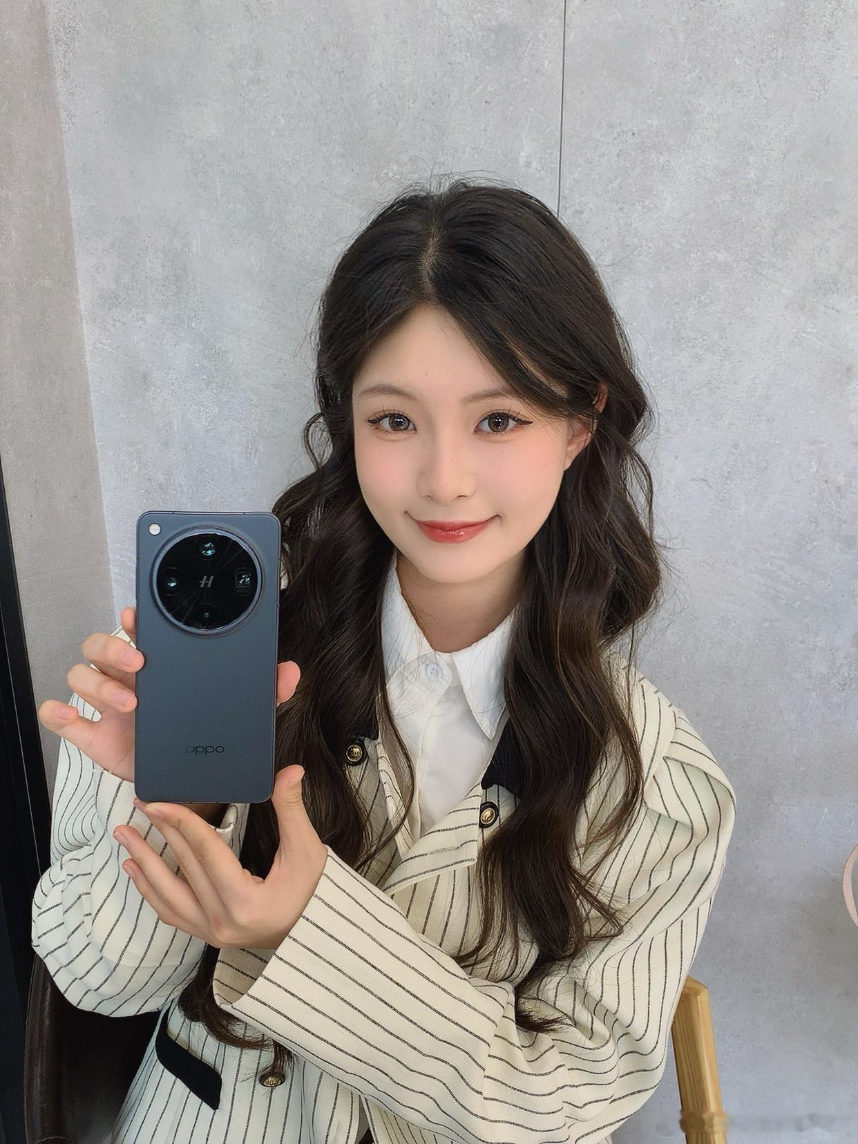 今天的OPPO Find X8 Ultra是好看多的哦凝光影像，喜欢吗OPPOF