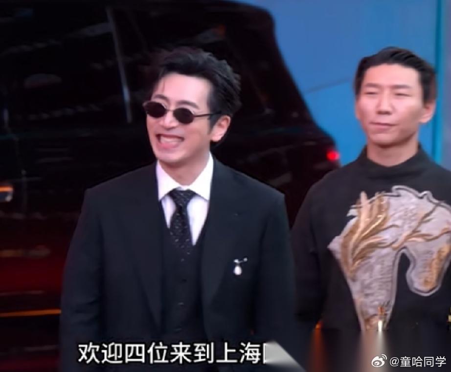 梁洛施和马浴柯气场好强，各有各的帅 有人说女生男相是富贵命，不明觉厉，梁洛施看起
