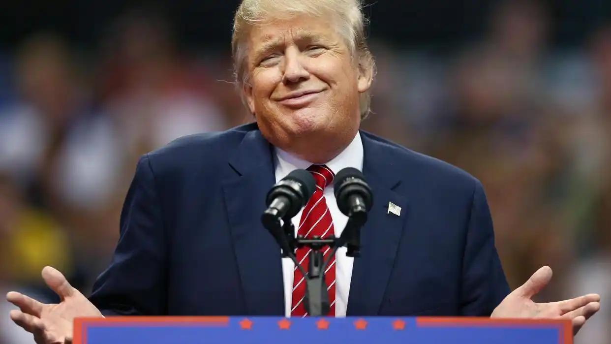 有人好奇为啥中美较量没人出来当和事佬？答案其实挺简单。这场博弈，最开始是美国想跟