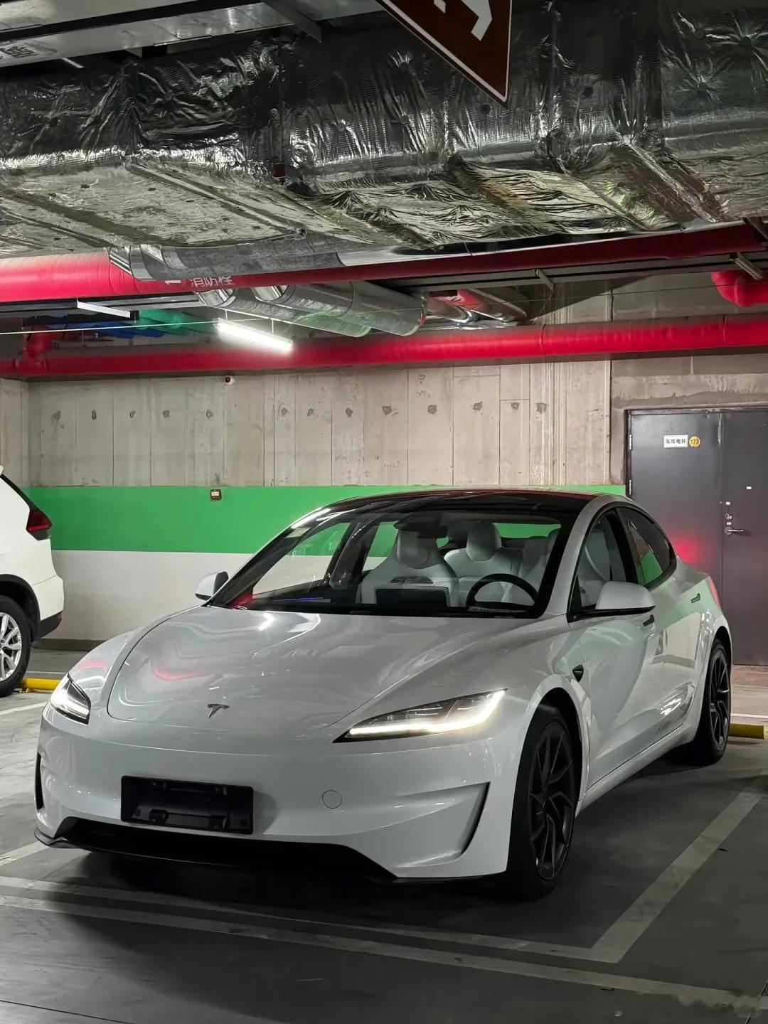 想买。。。来点数码宝贝骂醒我！ 