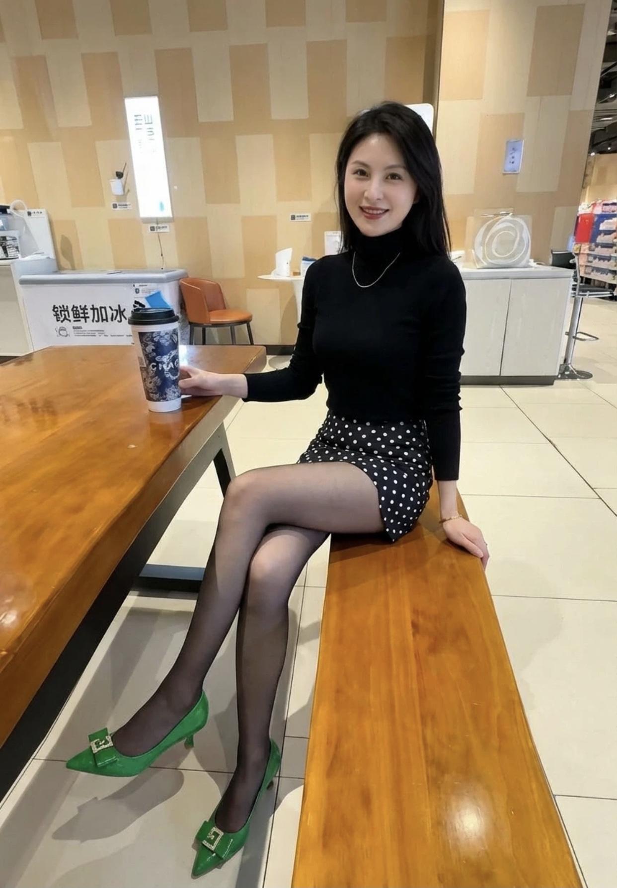 什么样的女人，最有味道独立的女人有味道，能自己处理生活中的事。