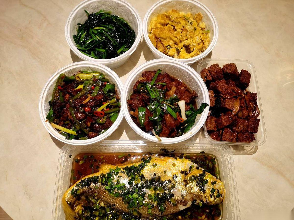 刚从上海回来，一周，吞进去八千多。
你猜大头是啥？不是机票高铁，不是吃喝玩乐。