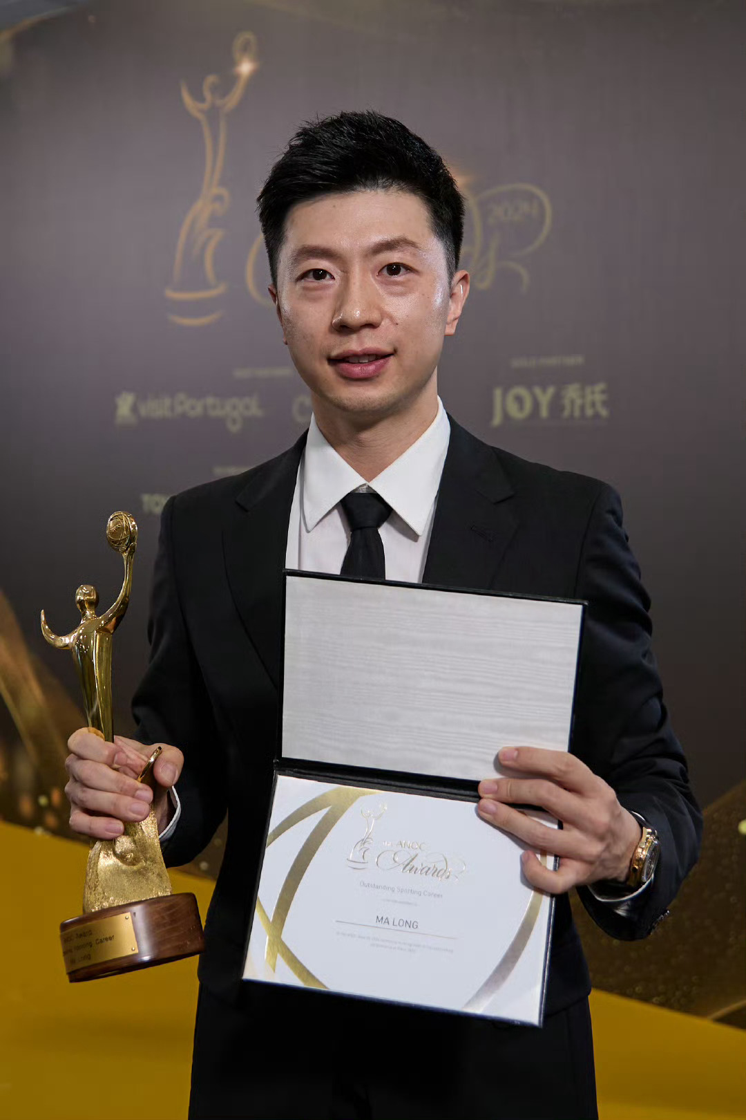 毋庸置疑，优秀无需多言！#奥恰洛夫 马龙是我们的GOAT# ​​​