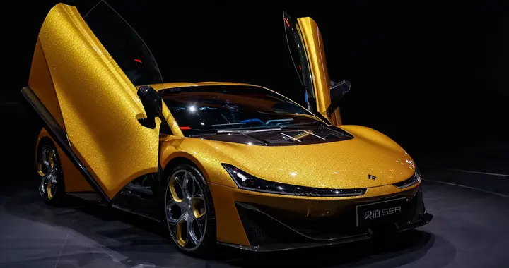 云纹鎏金，驭见东方，广汽昊铂SSR云纹金高定版全球首发，中国超跑文化迈入新纪元