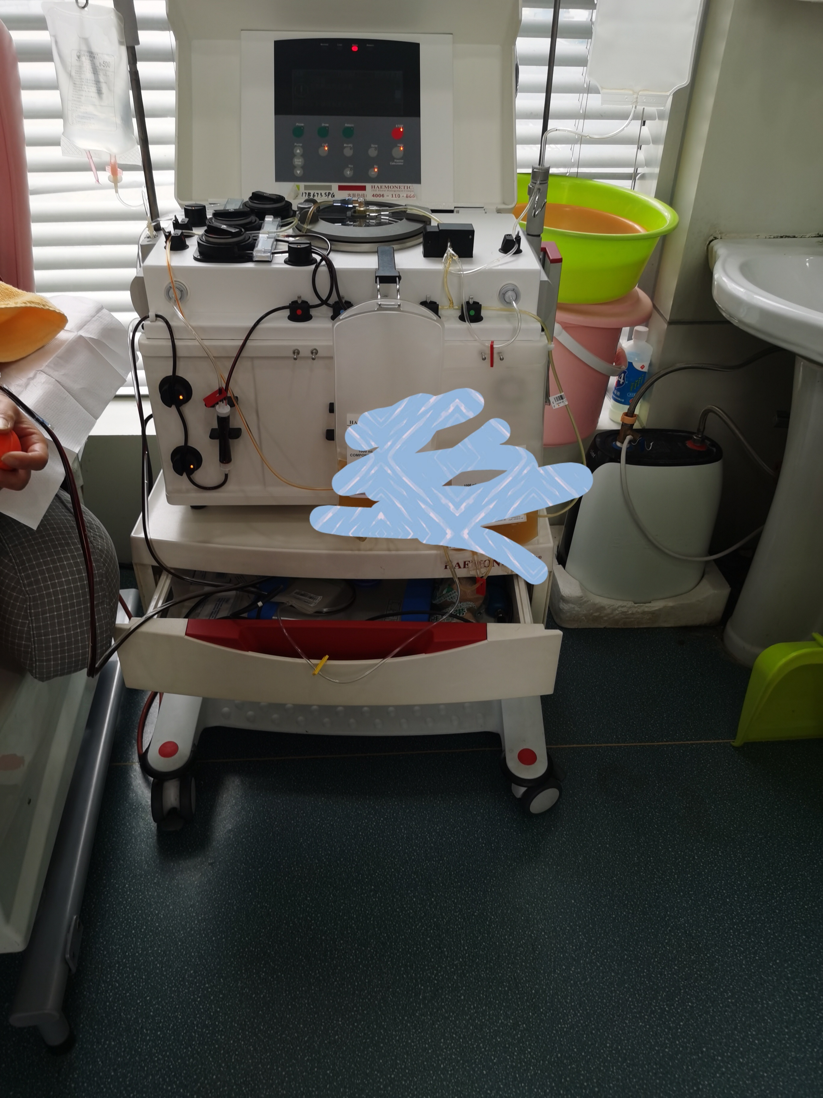 ……我服了，问我咋不开观赛楼的我会很礼貌回复，有点私事来挑事的回复你们今天没开观