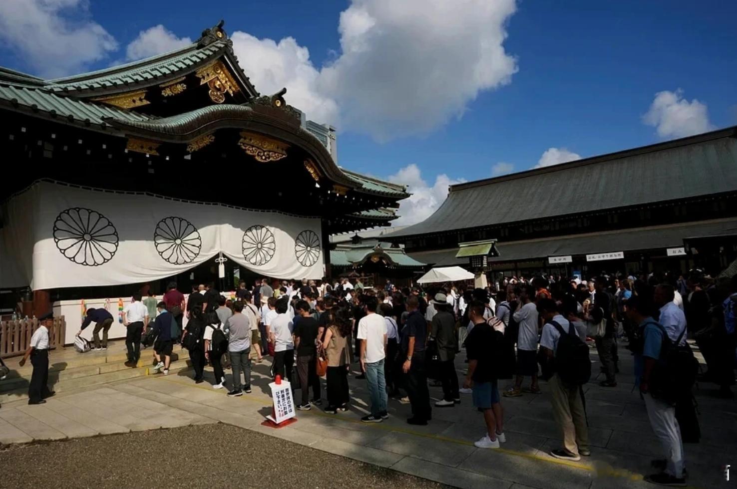 日本自民党高层拟集体参拜靖国神社 终战日罕见现身海外新鲜事 日本自民党相关人士透