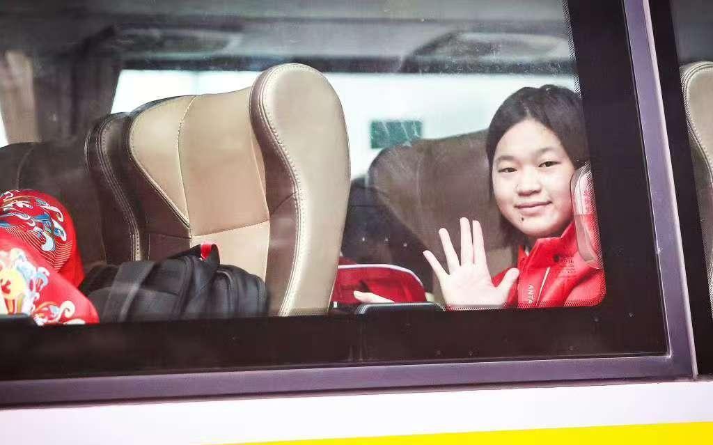 全红婵确定缺席全运会跳水单人比赛，只参加双人和团体项目。从这个消息来看，全红婵应