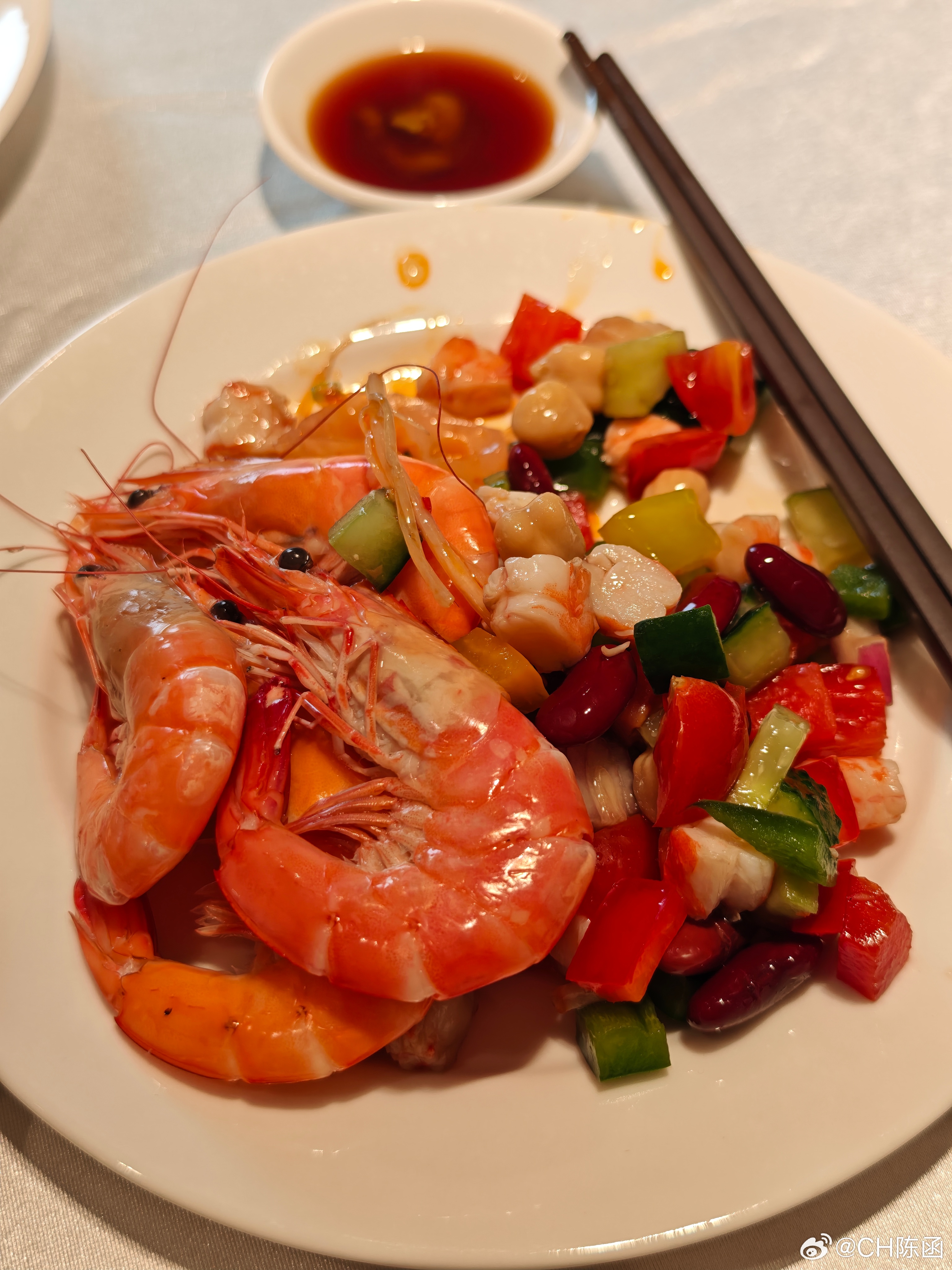 跑了42公里，吃这么多不过分吧