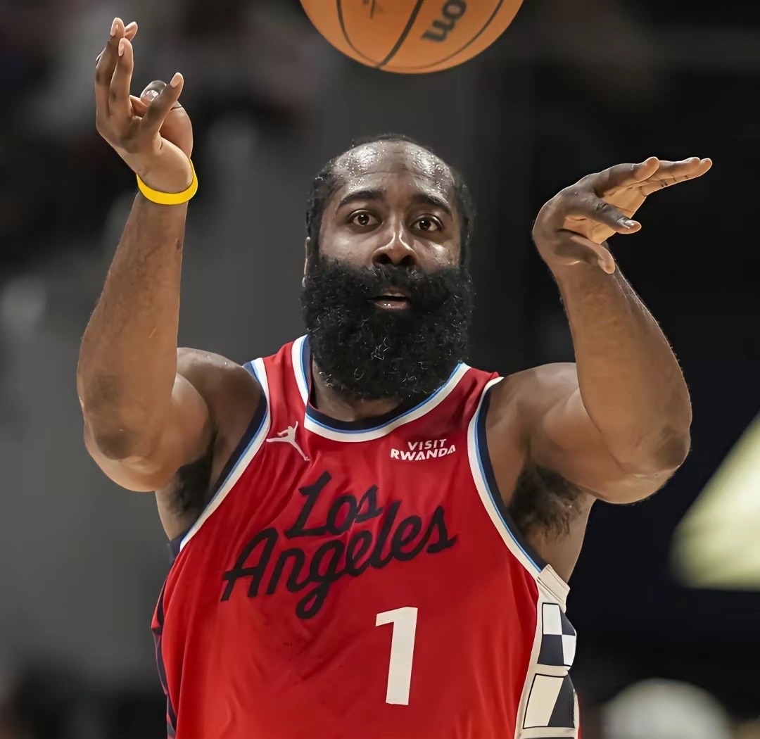 快船队又传来2条让人失望的坏消息:一，队内矛盾闹大，保罗离队+哈登独木难支，快船