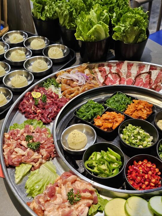 这真的是双人餐吗？老板你做慈善啊👏🏻