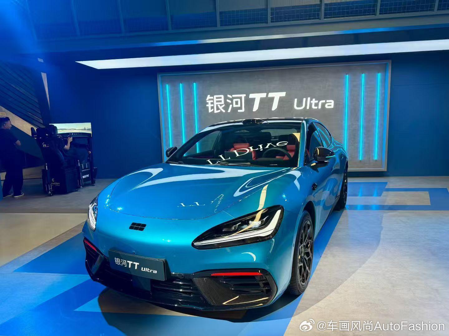 【银河TT五款车型上市先享价12.99万至18.59万元】9月10日，吉利旗下全
