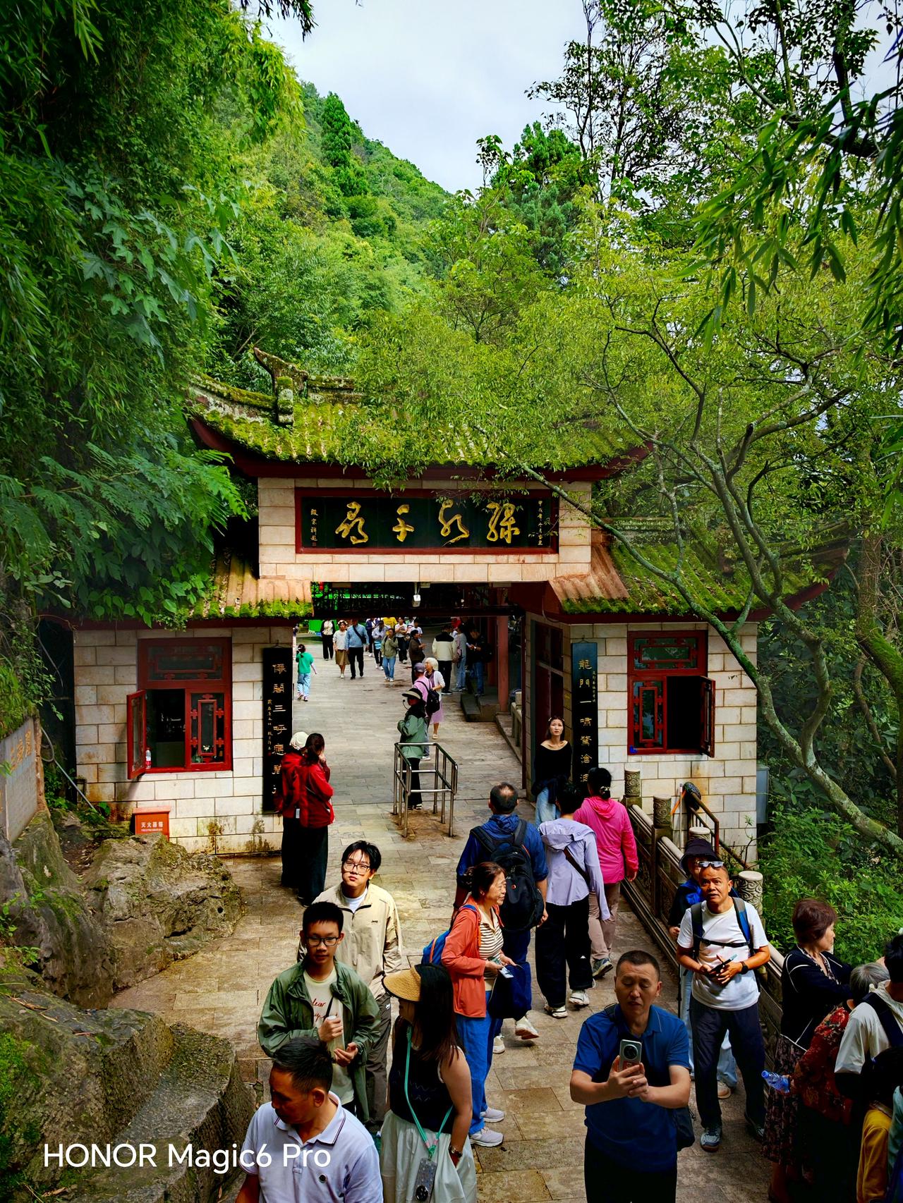 穿越千年，寻找古韵。游昆明西山区风景优美随手一拍城市风景这边独好